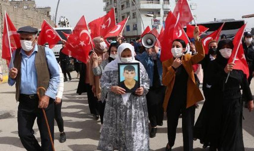 Şırnak’ta Yapılan HDP Önündeki Eylemlerde 30'uncu Haftaya Girildi