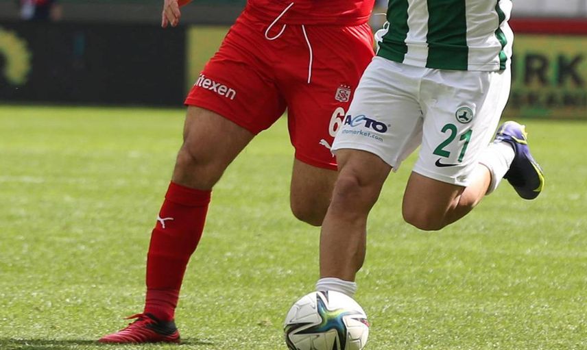 Sivasspor Giresunspor canlı şifresiz izle: Sivasspor Giresunspor maçı hangi kanalda ve ne zaman? Sivasspor Giresunspor maçı hakemi kim?