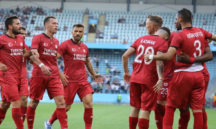 Sivasspor mucizenin peşinde: Sivasspor Malmö maçı ne zaman oynanacak, hangi kanalda yayınlanacak? Sivasspor Malmö hakemi ve muhtemel ilk 11’ler