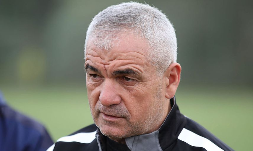 Sivasspor Teknik Direktörü Rıza Çalımbay, Beşiktaşlı futbolcular ile ilgili yaptığı transfer açıklamalarıyla büyük ses getirdi!