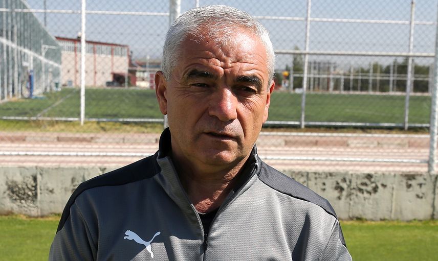 Sivasspor Teknik Direktörü Rıza Çalımbay: Fenerbahçe Maçını Galibiyet İçin Oynayacağız!