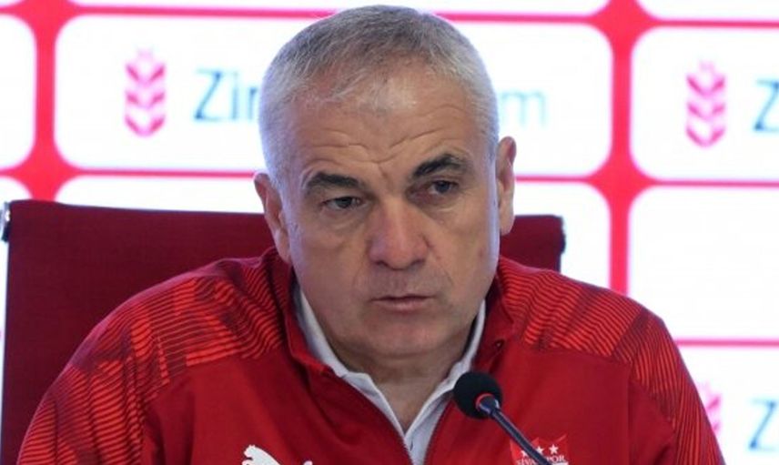Sivasspor Teknik Direktörü Rıza Çalımbay, Ziraat Türkiye Kupası'nda Alanyaspor'u eleyerek finale çıktıkları maç sonrası açıklamalarda bulundu!