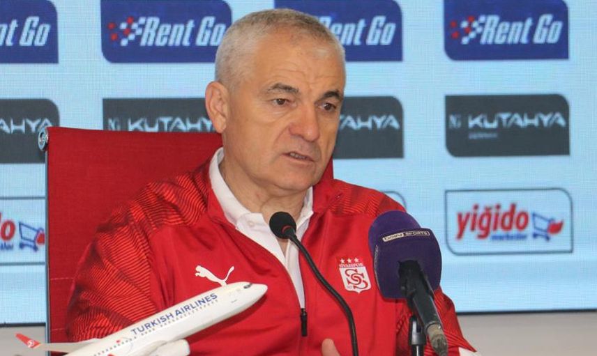 Sivasspor'da Rıza Çalımbay, Alanyaspor maçında aldıkları galibiyetin ardından açıklamalarda bulundu