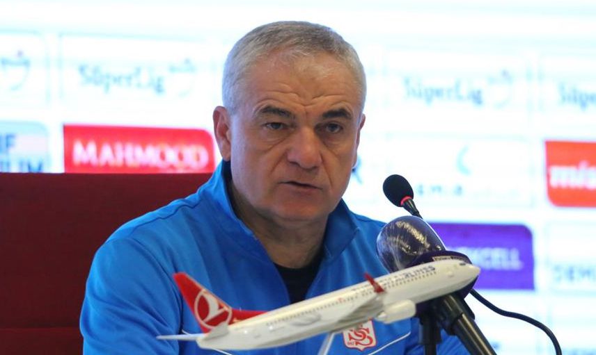 Sivasspor'da Rıza Çalımbay, Beşiktaş karşısında aldıkları yenilgi nedeniyle hayal kırıklığı yaşadıklarını açıkladı!