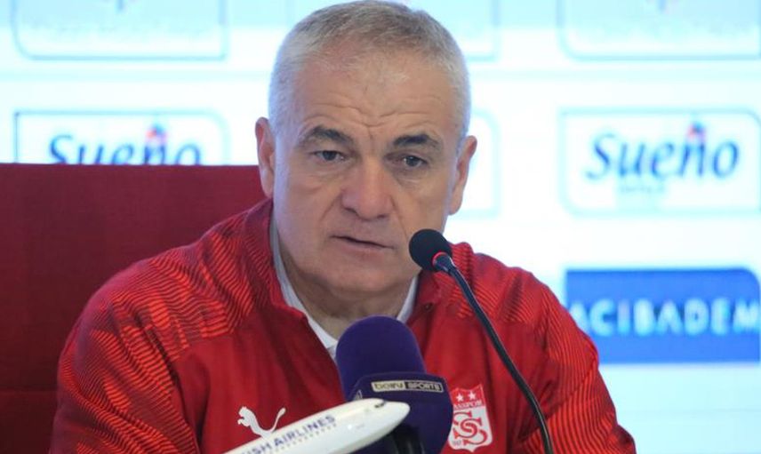 Sivasspor'da Rıza Çalımbay, Medipol Başakşehir maçında kaleci Volkan Babacan'ı geçemediklerini söyledi