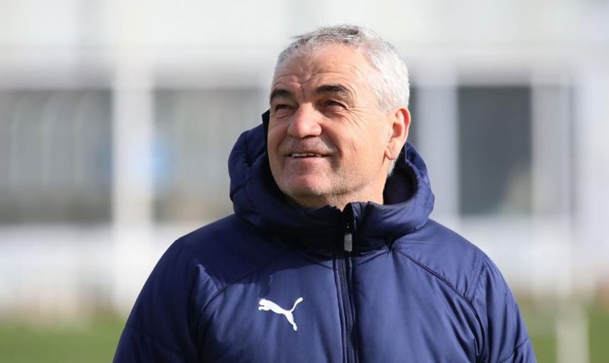 Sivasspor'da Rıza Çalımbay, Süper Lig'de kalan maçlarından galibiyetle ayrılmaları gerektiğini söyledi