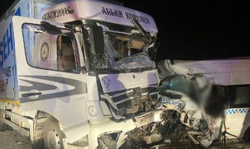 Sivas’ta katliam gibi kaza: Çok sayıda ölü ve yaralı var