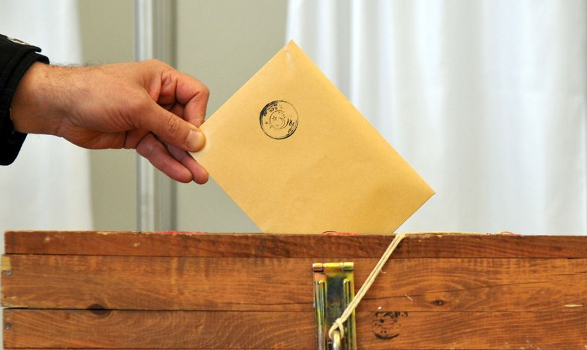 Siyasi partilerden son sürat seçim hazırlığı! Ak Parti’den sürpriz Ankara ve İzmir adayı