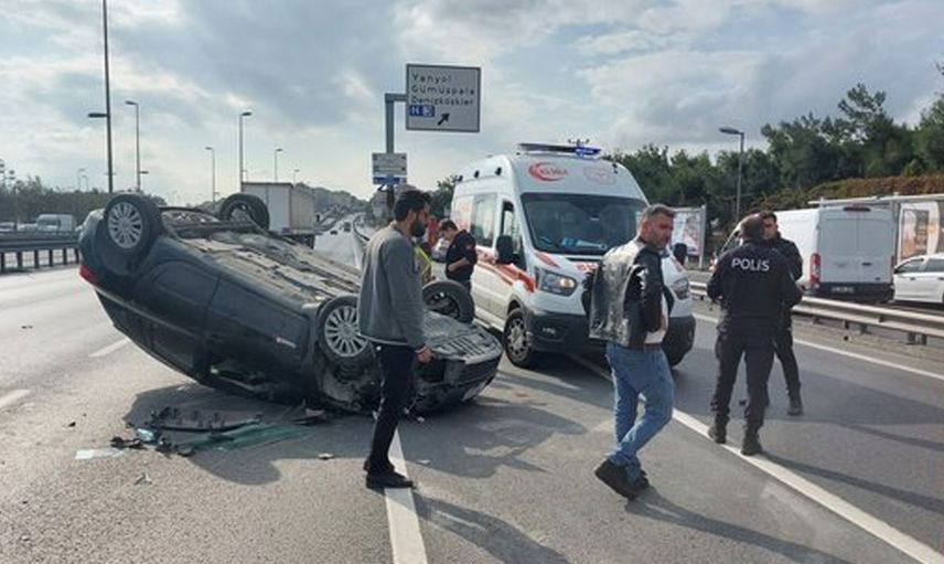 Son dakika: Avcılar’da korkutan kaza, E-5 karayolu trafiğe kapatıldı