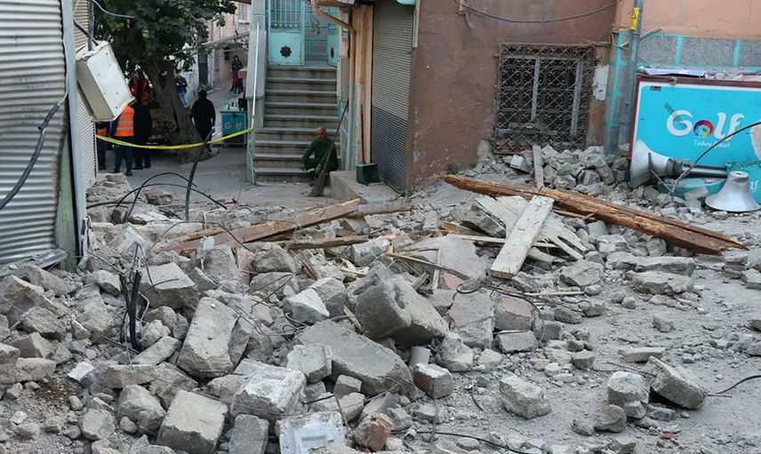 Son dakika! İzmir'deki depremde yaralanan bir kişi hayatını kaybetti