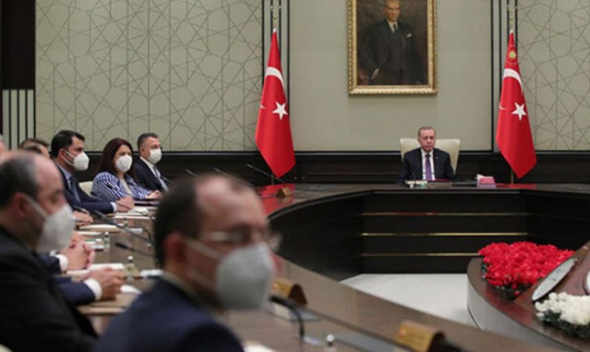 Son Dakika: Kritik Kabine Toplantısı Ertelendi! Koronavirüs Tedbirleri Haziran Boyu Devam mı Edecek?