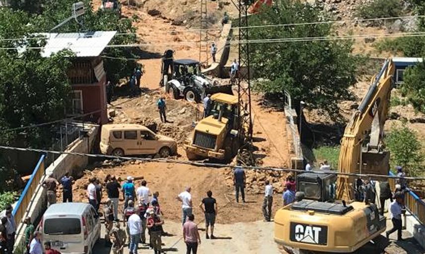 Son Dakika: Malatya'da Sulama Kanalı Blokları Devrildi