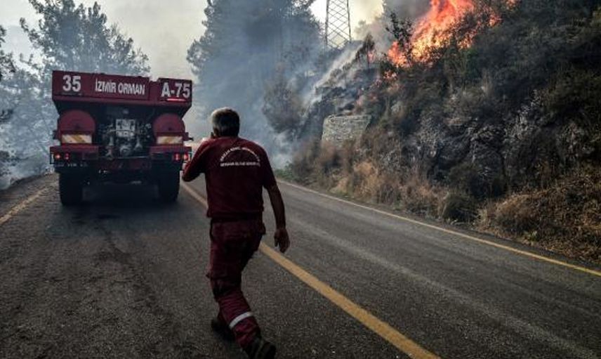 Son Dakika: Marmaris'te Alevlere Müdahale Etmeye Giden Orman İşçileri Kaza Yaptı!