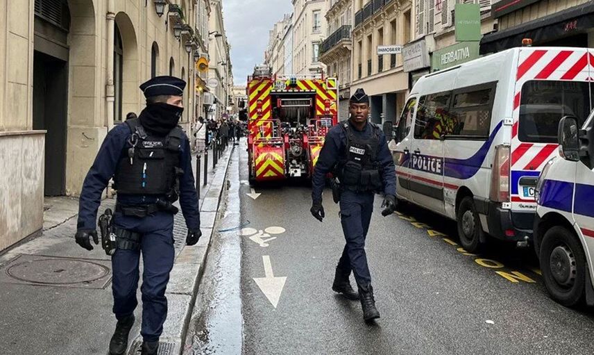 Son dakika! Paris'te silahlı saldırı, ortalık kan gölüne döndü