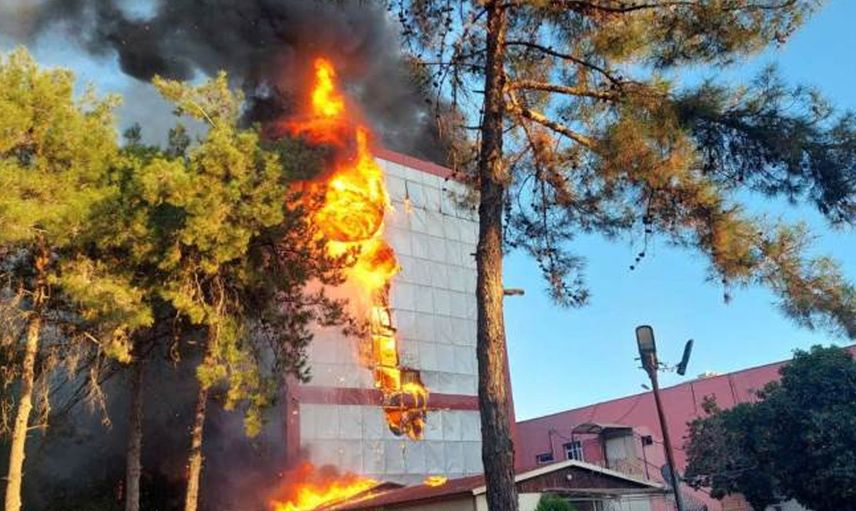 Son dakika... Pendik'te AVM'de yangın!