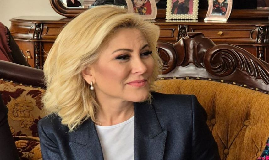 Sosyal medya paylaşımıyla gündem oldu: AK Parti İzmir Milletvekili Şebnem Bursalı kimdir, hangi görevlerde bulundu?