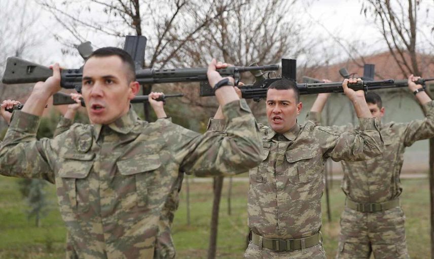 Sözleşmeli er 3 yıl sonunda uzman olabilir mi? Uzman asker yaş sınırı kaçtır?
