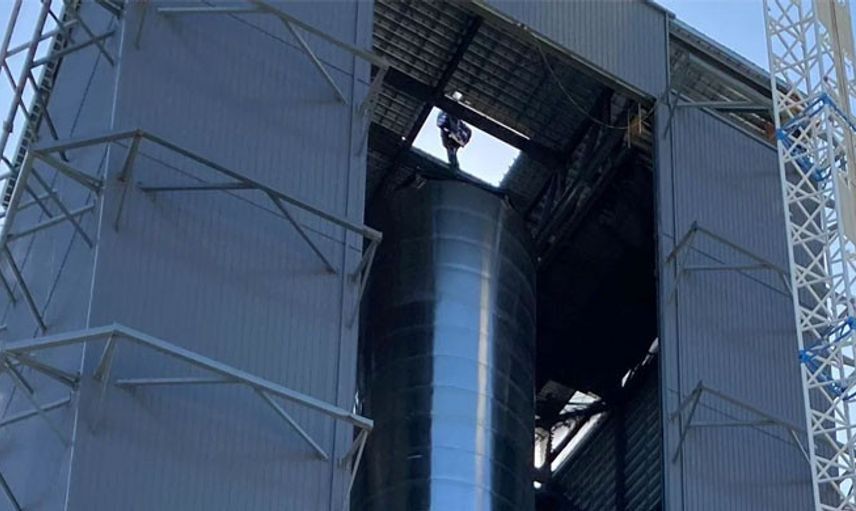 SpaceX, Devasa Roketi Super Heavy'i Tamamladı