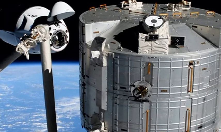 SpaceX ve NASA Astronotları Uzay İstasyonuna Ulaştı