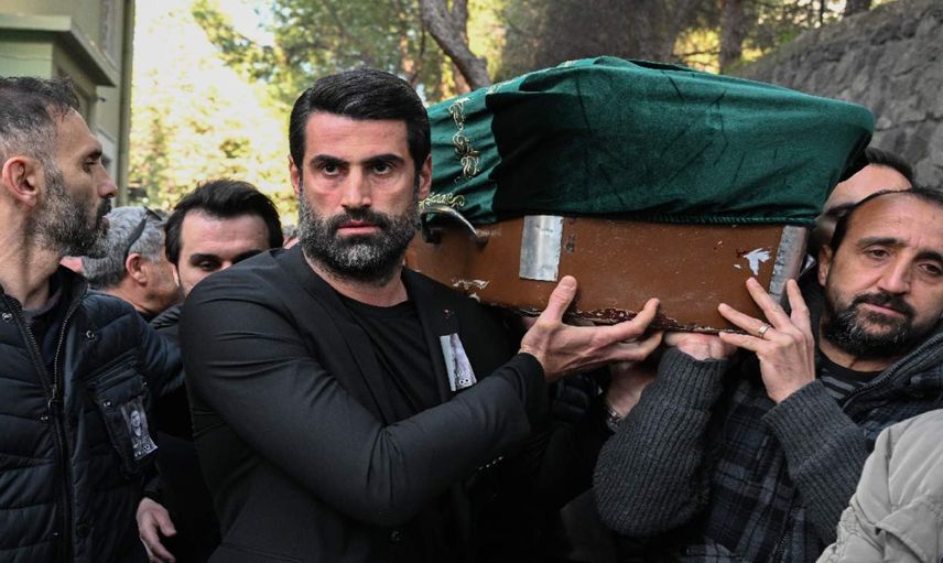 Spor dünyası yasa boğuldu: Hatayspor Sportif Direktörü Taner Savut toprağa verildi