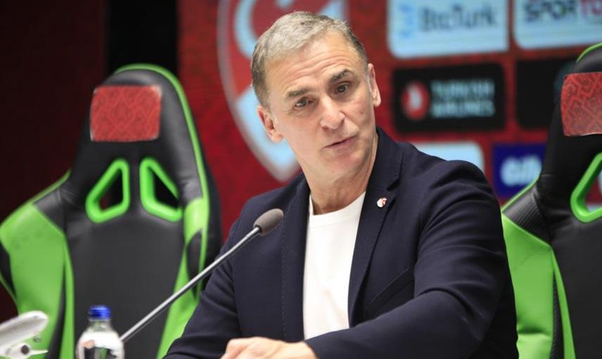 Stefan Kuntz, İtalya karşısında alınan mağlubiyetin üçlü savunma nedeniyle değil bireysel hatalardan kaynaklandığını söyledi