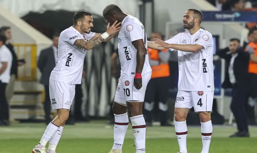 Süper Lig’de bir veda daha: Küme düşen ikinci takım Fatih Karagümrük oldu