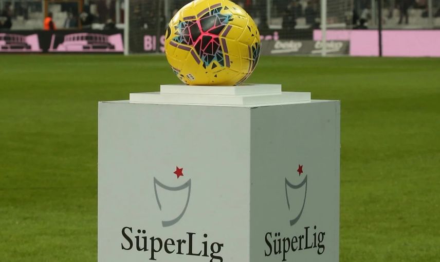 Süper Lig'de heyecan dorukta: Aynı anda oynanacak 7 maçla küme düşme savaşı kızışıyor!