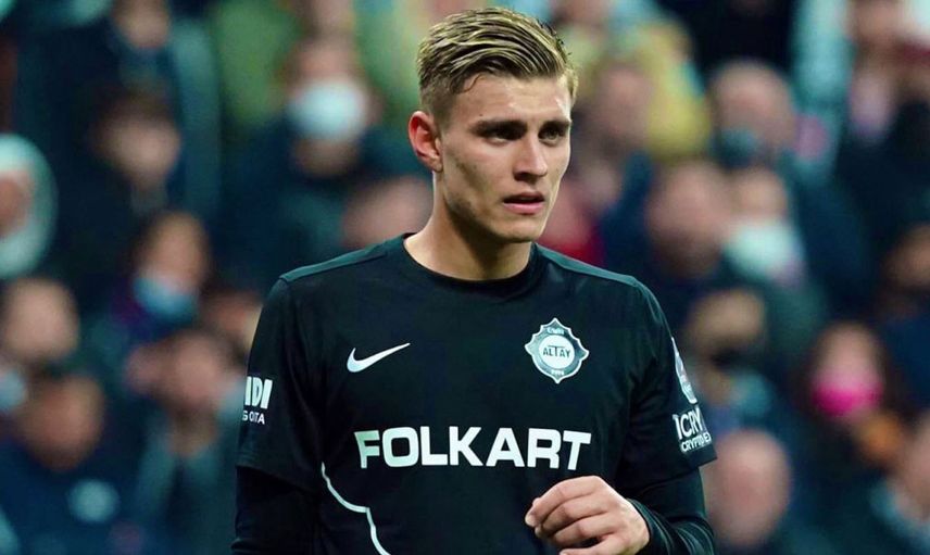 Süper Lig'e veda eden Altay'ın oyuncusu Kazımcan Karataş'ın transferi için Galatasaray'ın ardından Beşiktaş devreye girdi!