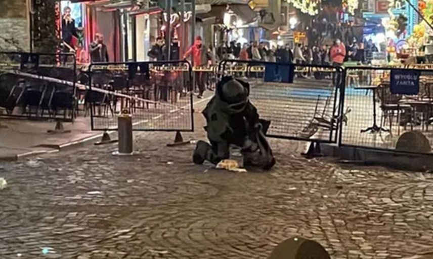 Şüpheli çanta Beyoğlu’nda paniğe neden oldu: Olay yerine bomba imha ekipleri sevk edildi
