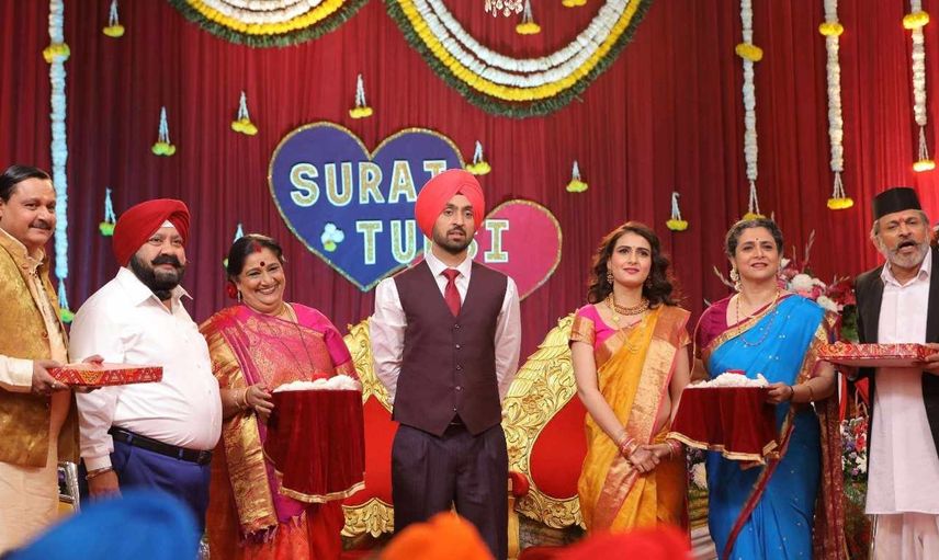 Suraj Pe Mangal Bhari film konusu ve oyuncuları