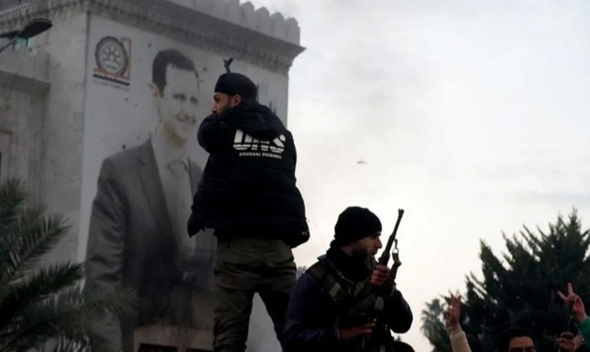 Suriye Ordusu Humus'tan çekiliyor!