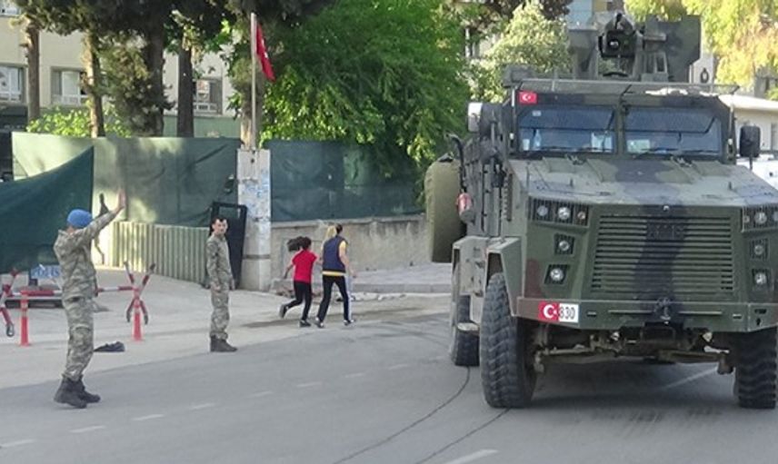 Suriye Sınırına Komando ve ZPT Sevk Edildi