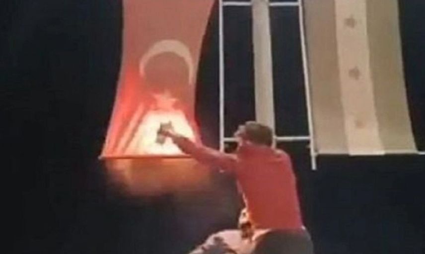 Suriye’de Türk bayrağına zarar vermişti: Yakalanınca özür diledi