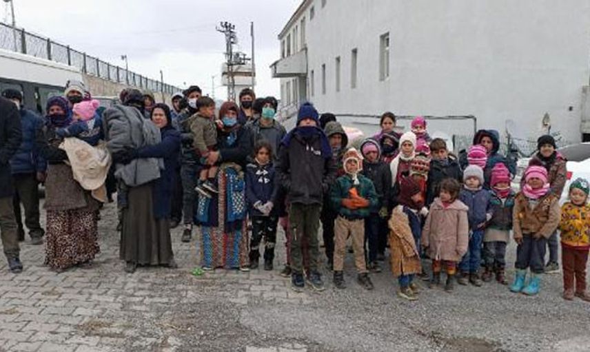 Suriyeli 59 Kaçak Göçmen İran'a Geçmeye Çalışırken Yakalandı