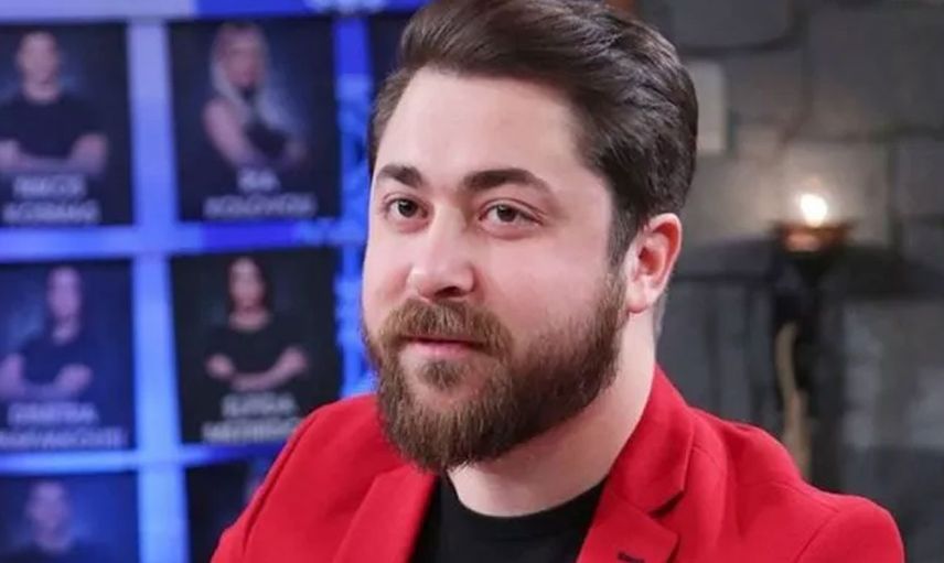 Survivor Ekstra programından kovulduğu iddia edilen Semih Öztürk sosyal medya hesabından o isimleri yerden yere vurdu