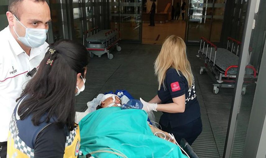 Tabancayla Oynayan 8 Yaşındaki Kız Kendini Vurdu