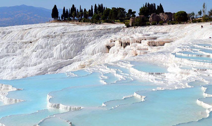 Tam Kapanma Döneminde Pamukkale'de Turist Yoğunluğu