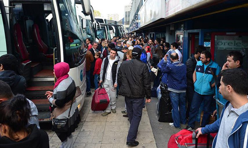 Tam Kapanma Kararı Sonrası İstanbul’daki Otogarda Yoğunluk Yaşandı