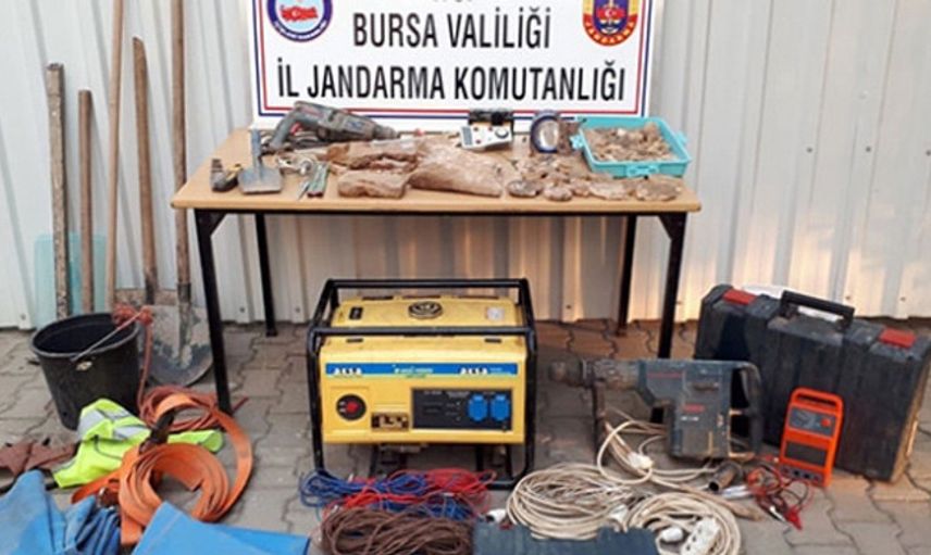 Tarihi Eser Kaçakçılığı: 3 Gözaltı