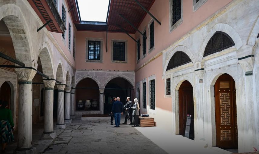 Tarihin kapıları aralandı: Topkapı Hareminde özel alan ziyarete açıldı