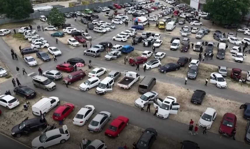 Tatil Öncesi İkinci El Araç Pazarında Yoğun İlgi