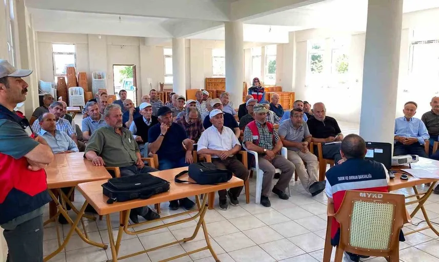 Tavşanlı'da üreticilere, bitki koruma ürünleri uygulama belgesi eğitimi