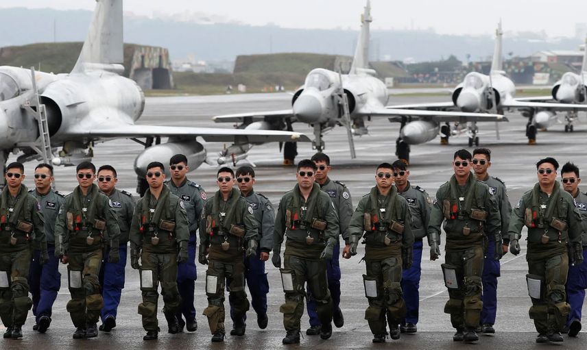 Tayvan, Çin Savaşına Hazırlanıyor: F-16 Tipi 64 Savaş Uçağını Modernize Etti!