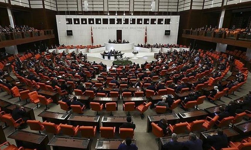 TBMM'den Libya tezkeresi kabul gördü! Tezkereye AK Parti, MHP ve İYİ Parti 'evet' oyu verirken CHP ve HDP 'hayır' oyu verdi!