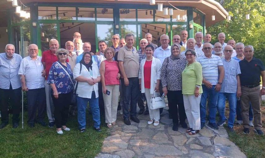 Tecrübeli muhtarların duygu dolu buluşması