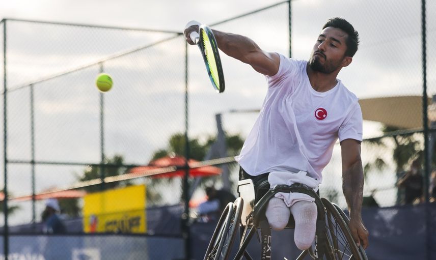 Tekerlekli Sandalye Tenis Paralimpik Oyunları’nda mücadele eden Ahmet Kaplan kimdir, nereli? Ahmet Kaplan madalyaları ne kadar?