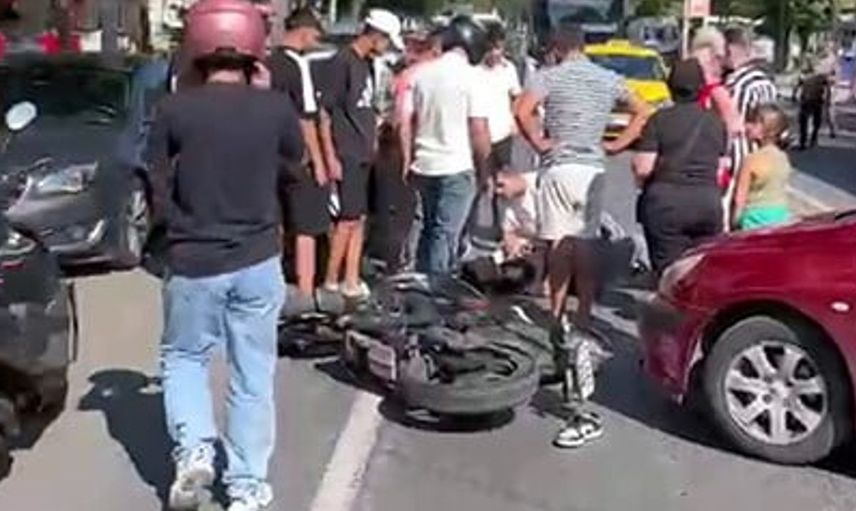 Tekirdağ'da dönüş yapan otomobil motosiklete çarptı