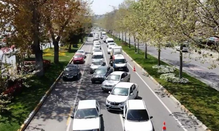 Tekirdağ’da Sokaklar Boş, Polis Noktalarında Kuyruk Oluştu