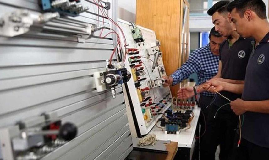 Teknik öğretmen nedir, kime denir? Nasıl Teknik öğretmen olunur? Teknik öğretmen maaşları