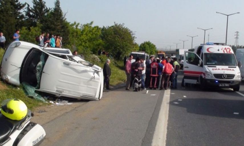 TEM Otoyolunda Zincirleme Kaza: 1 Yaralı
